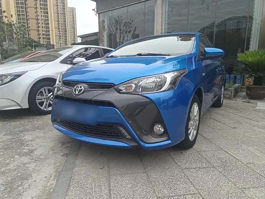 Toyota YARiS L