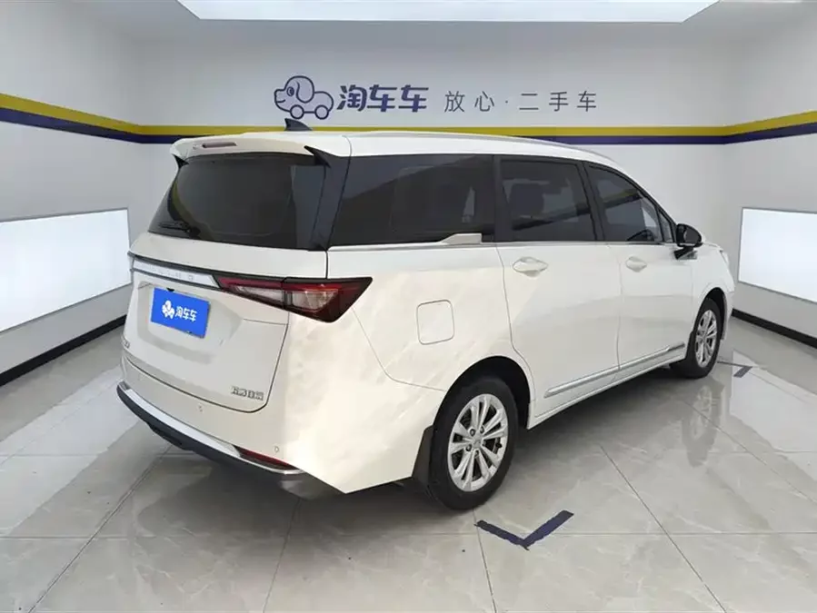 Wuling Jiachen