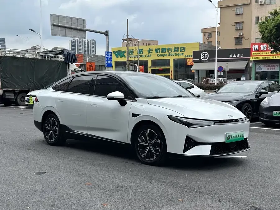 Xpeng P5