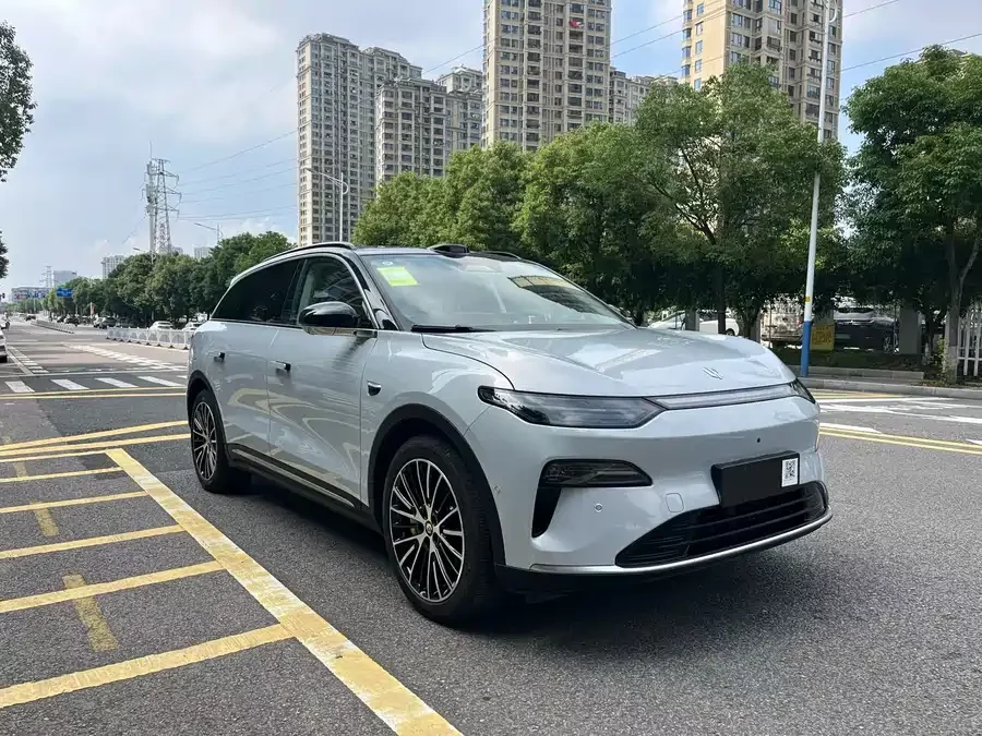 Leapmotor C11