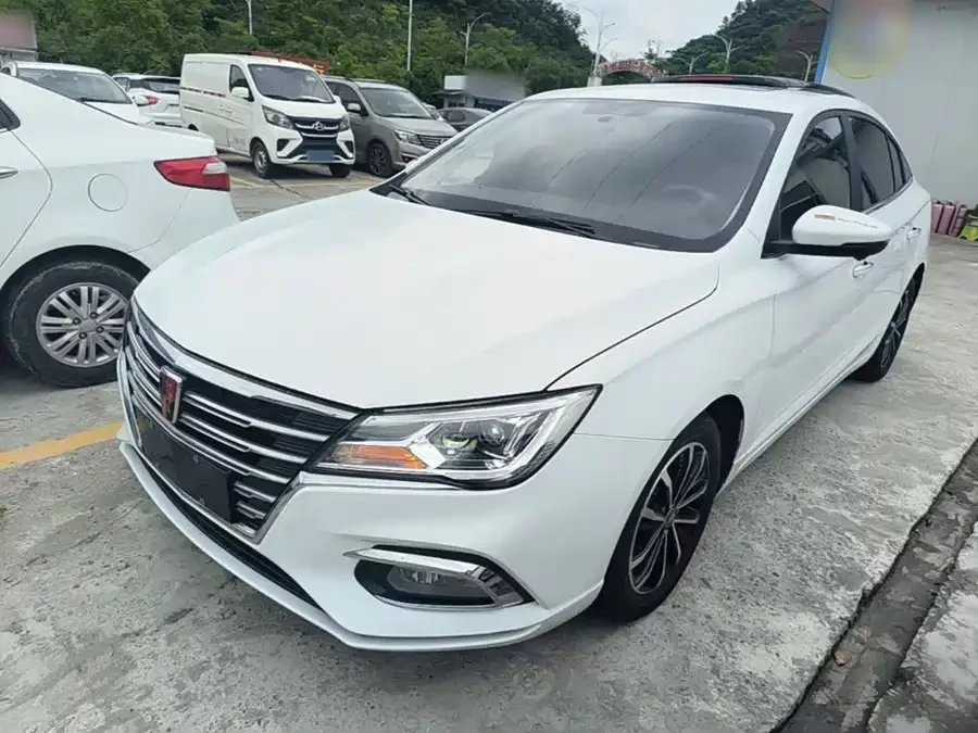 Roewe i5