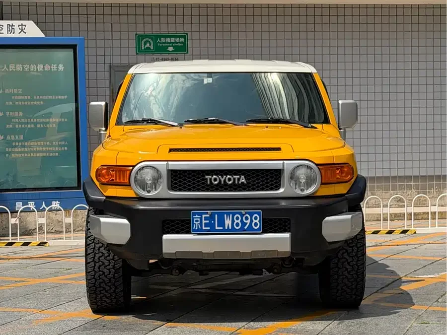 Toyota FJ Cruiser