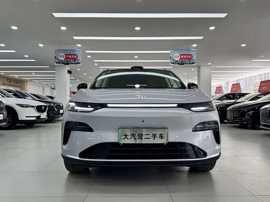Leapmotor C11