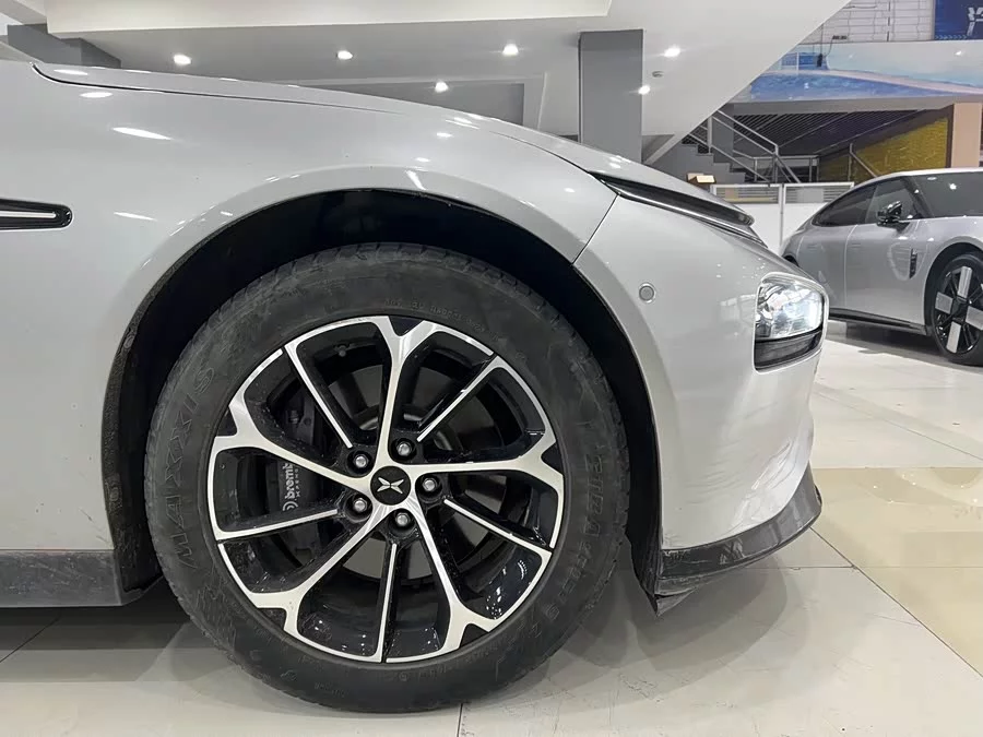 Xpeng P7