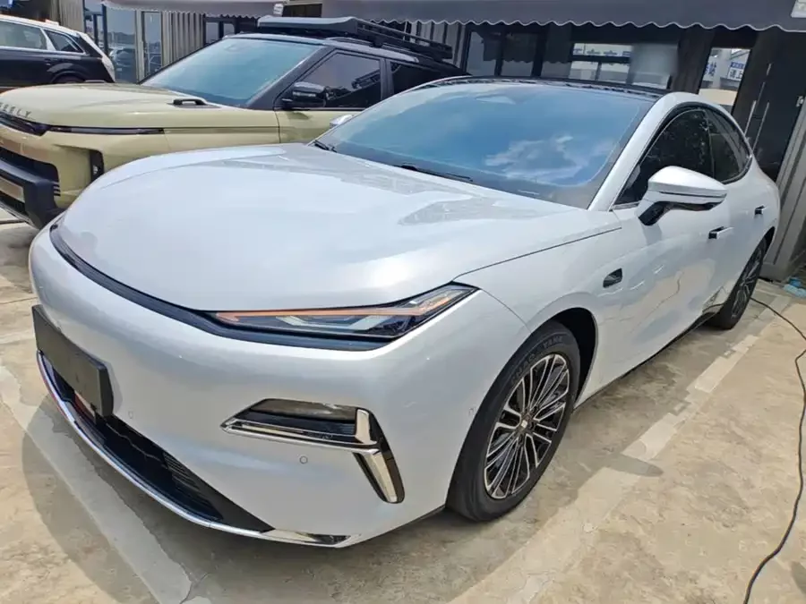 Geely Galaxy Star 8
