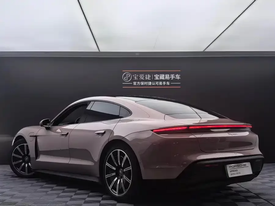 Porsche Taycan