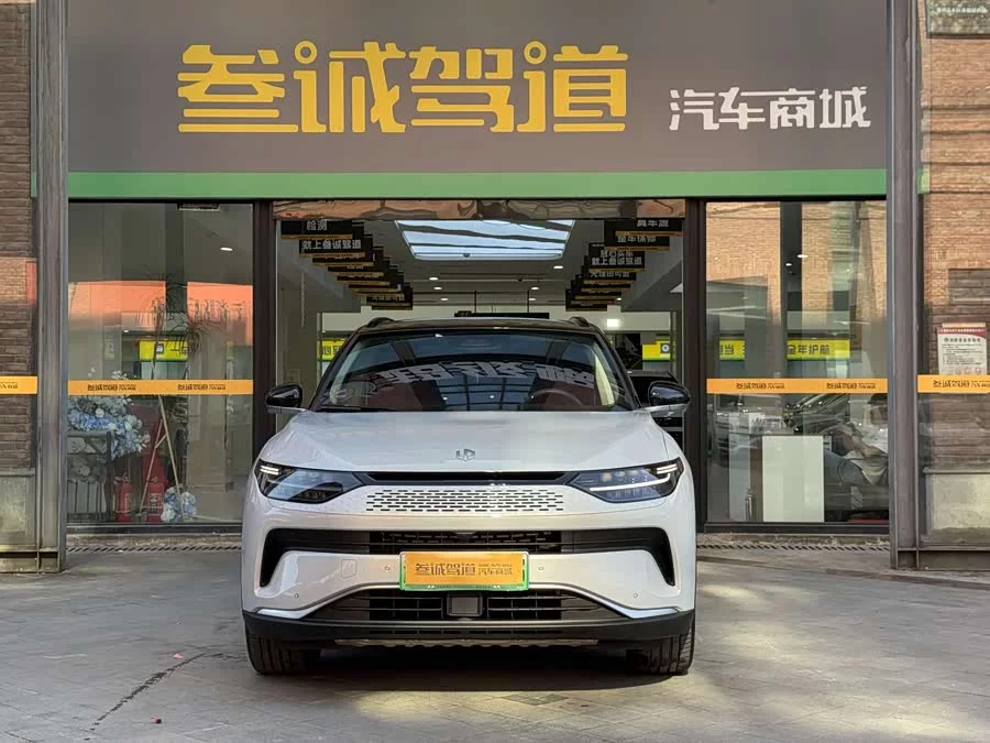 Leapmotor C11