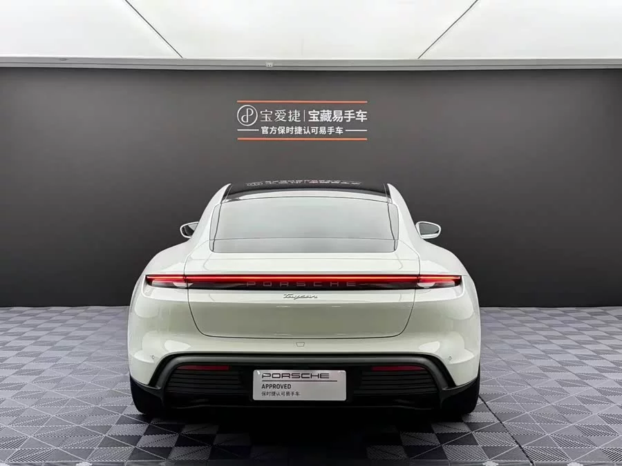 Porsche Taycan
