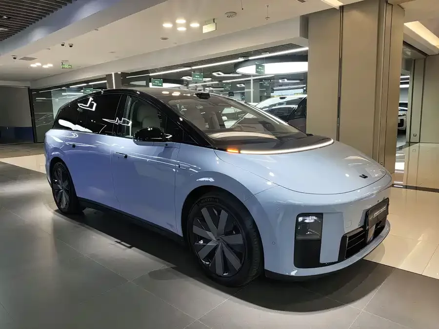 Li Ideal i8