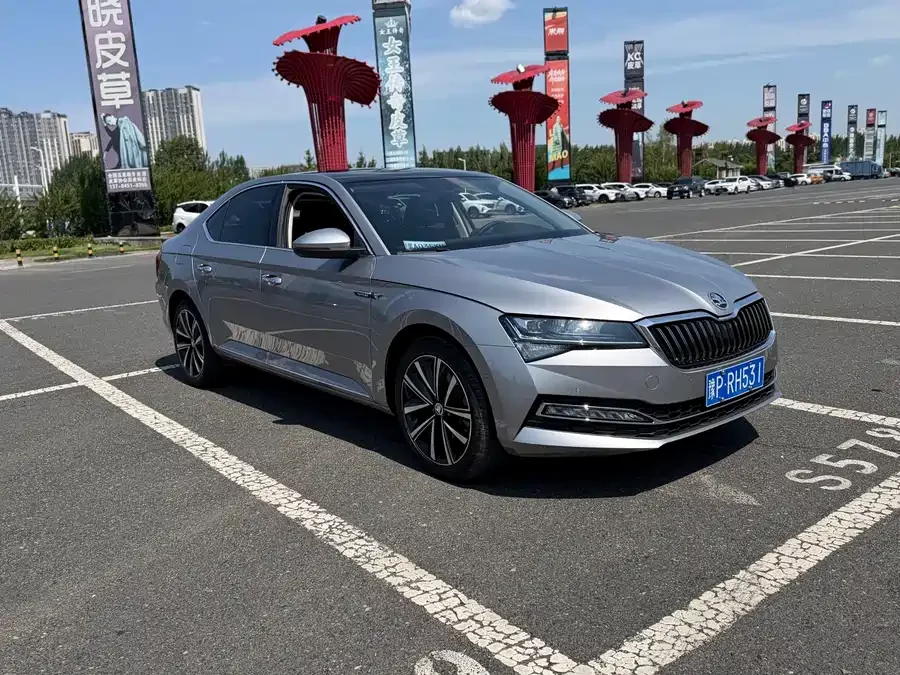 Skoda SuperB