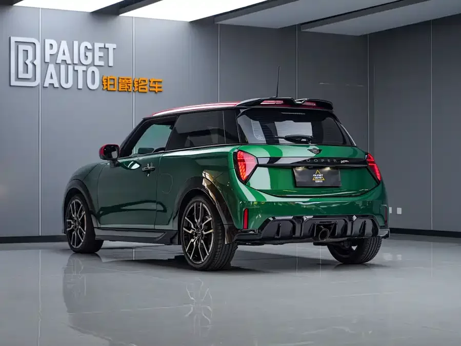 MINI JCW