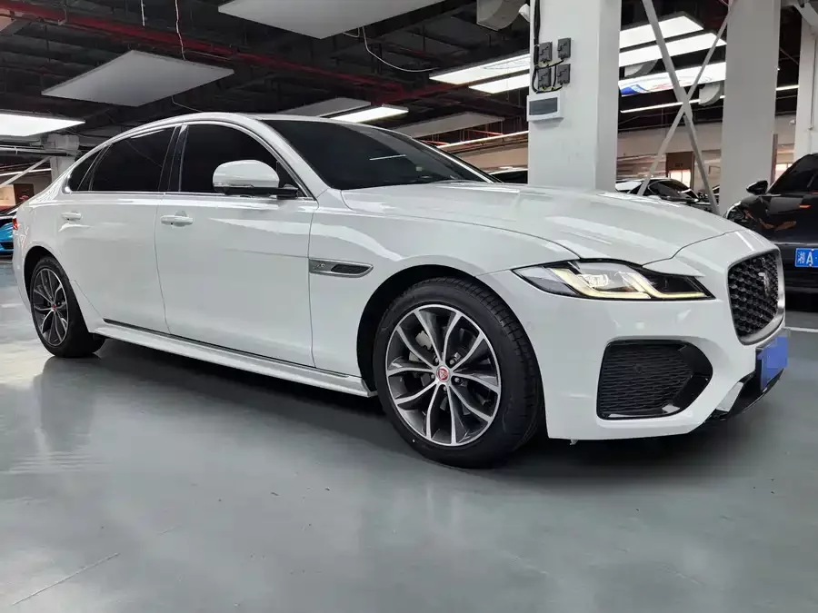 Jaguar XFL