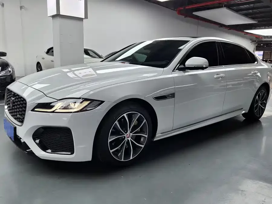 Jaguar XFL
