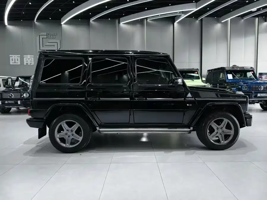 Mercedes Benz G-rated
