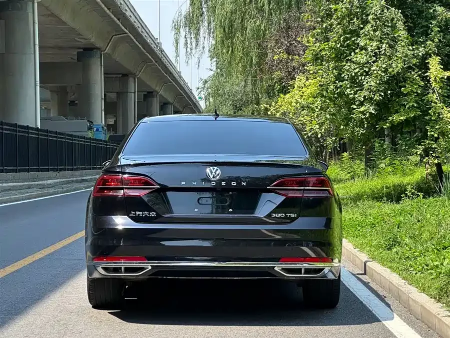Volkswagen Phaeton / Phideon