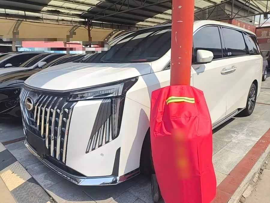 GAC Trumpchi M8