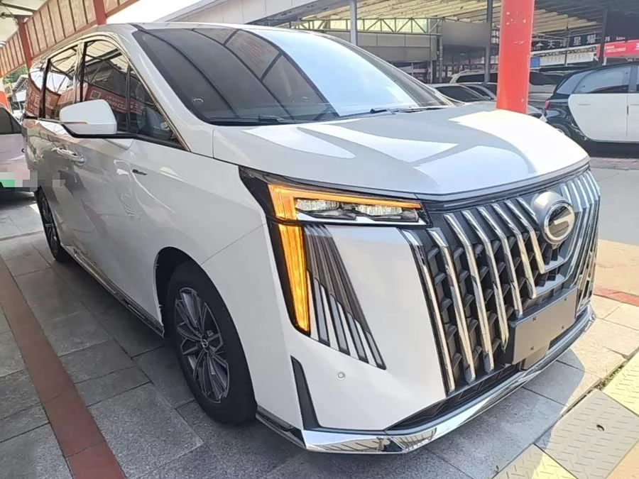 GAC Trumpchi M8