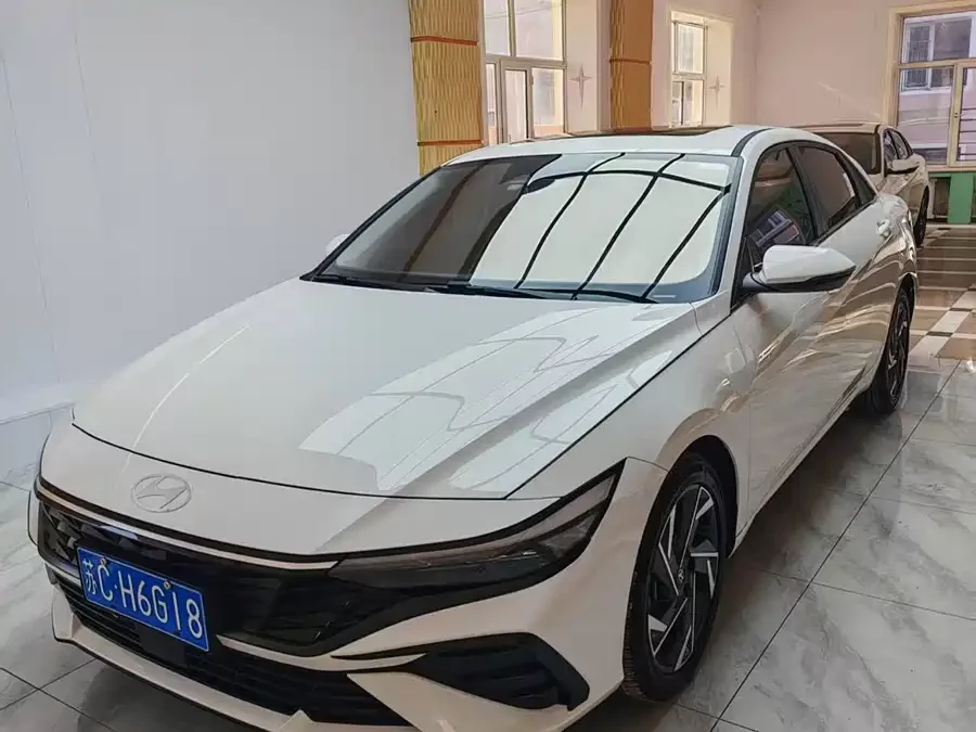 Hyundai Elantra