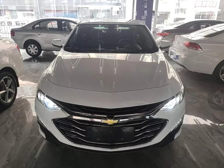 Chevrolet Malibu XL