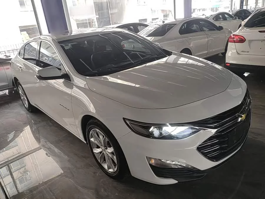 Chevrolet Malibu XL