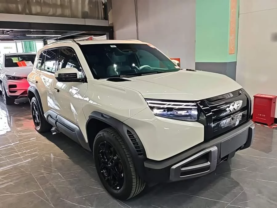 BYD Leopard Titanium 3