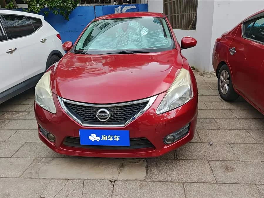 Nissan Tiida