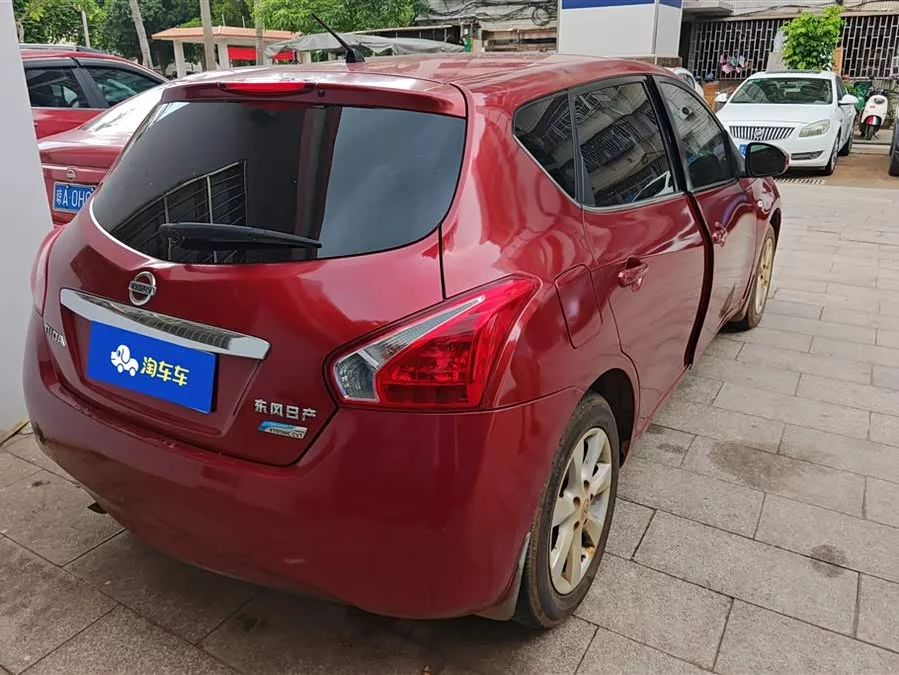 Nissan Tiida