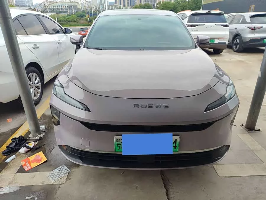 Roewe D6