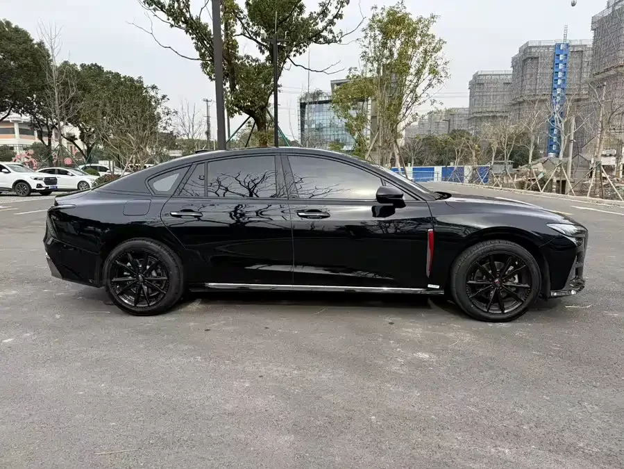 Hongqi H6