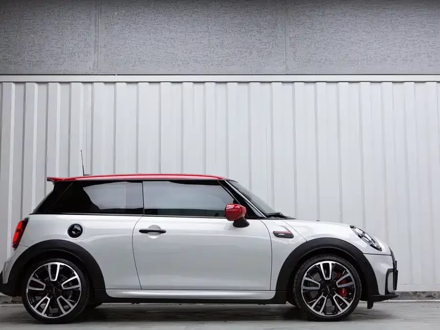 MINI JCW