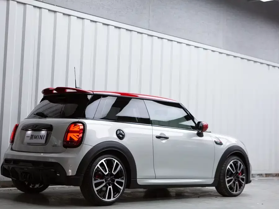 MINI JCW