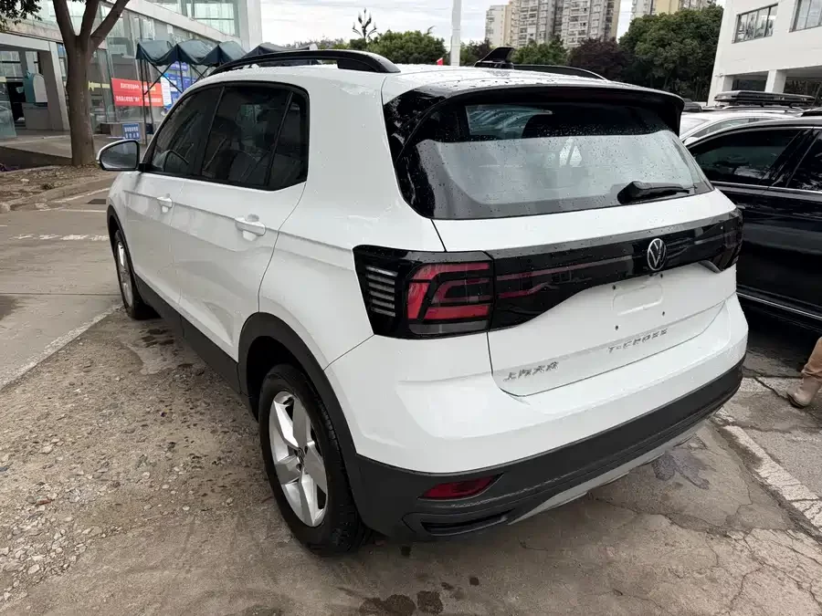 Volkswagen T-Cross (Tukai)