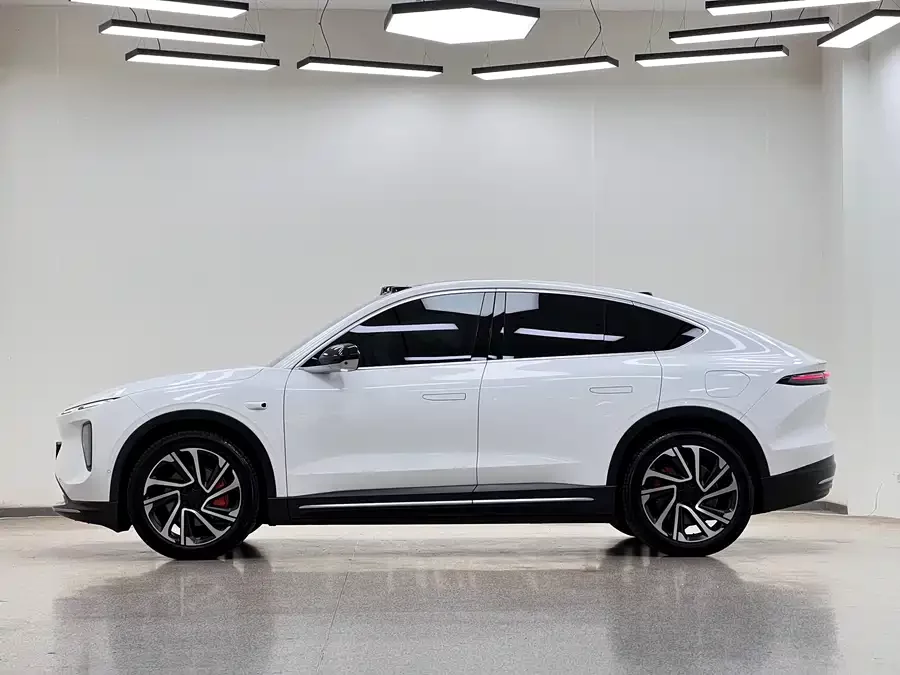 NIO EC6