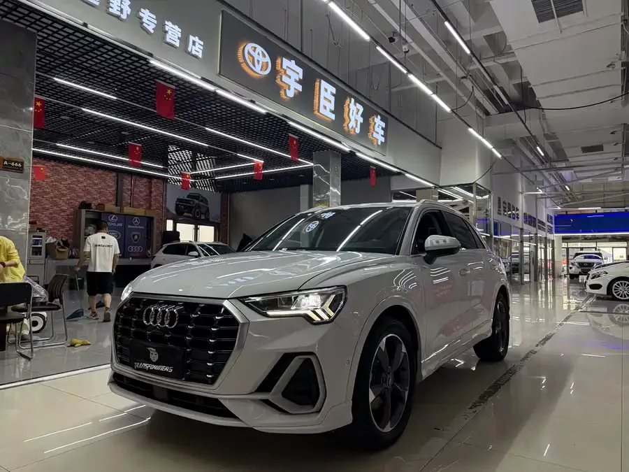 Audi Q3