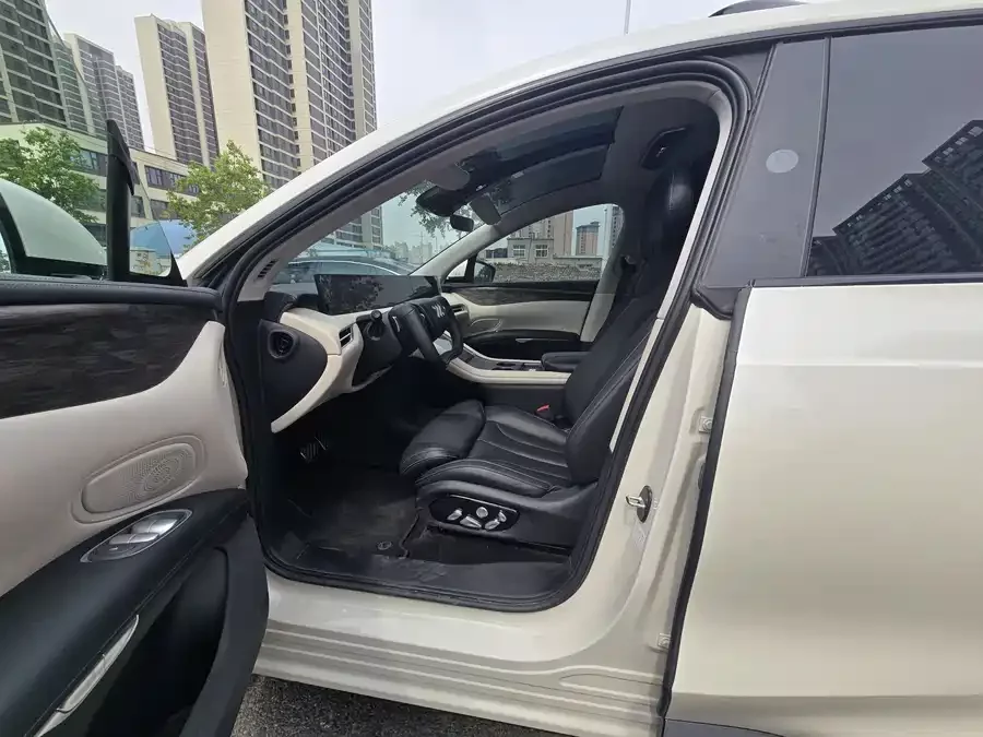 Zhiji LS7