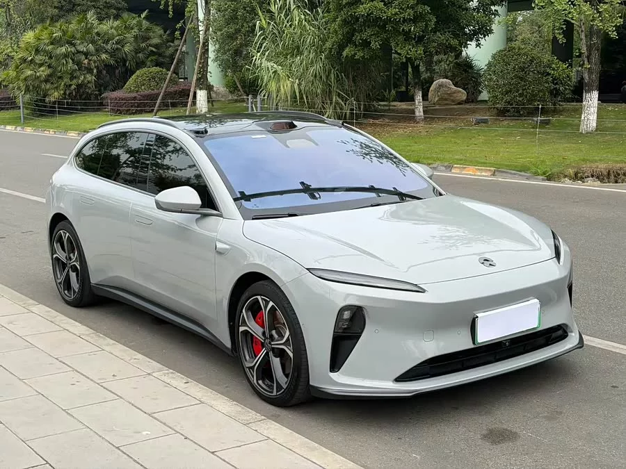 NIO ET5T