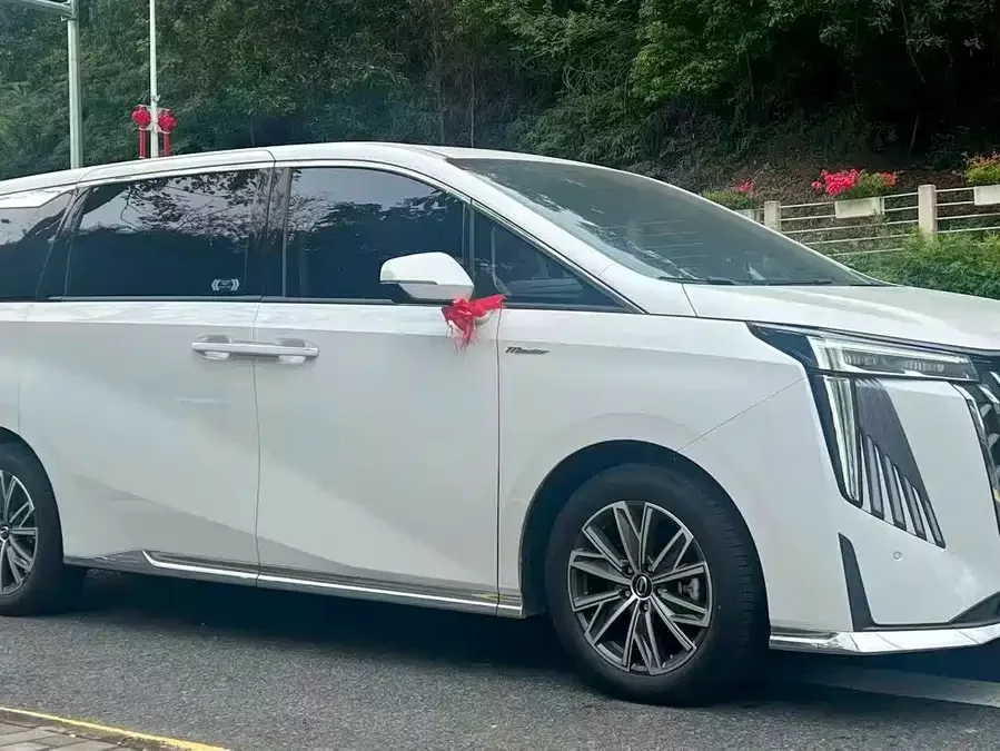 GAC Trumpchi M8
