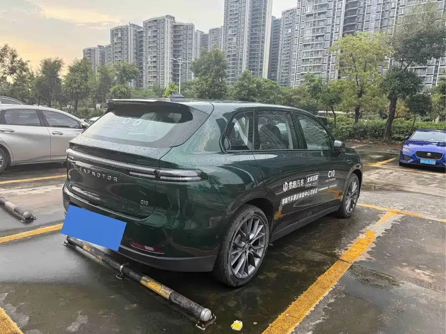 Leapmotor C10