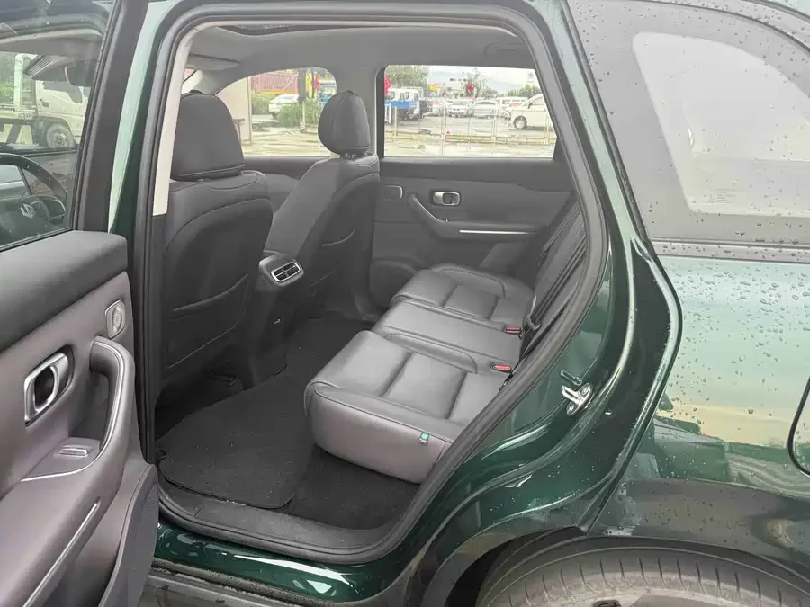 Leapmotor C10
