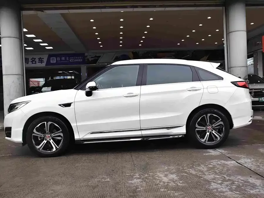 Honda UR-V