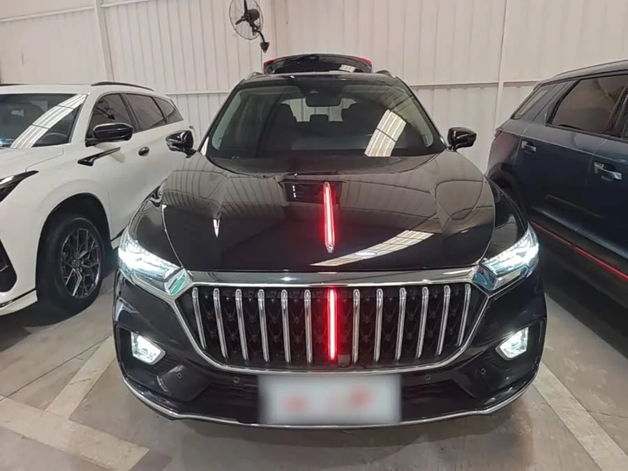 Hongqi HS5
