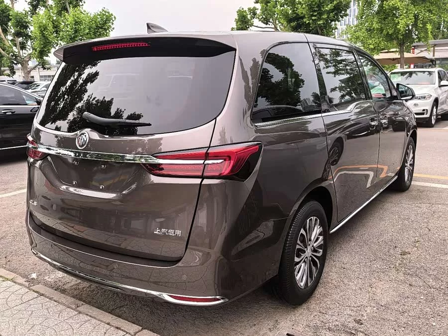 Buick GL8