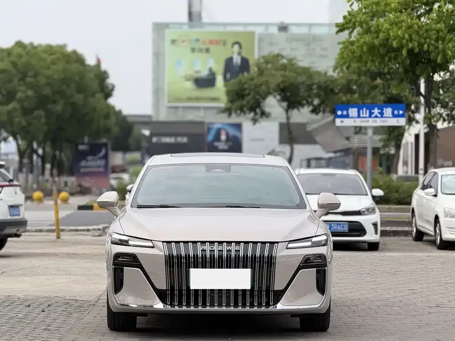 Roewe M7 DMH