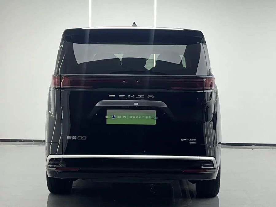 BYD D9