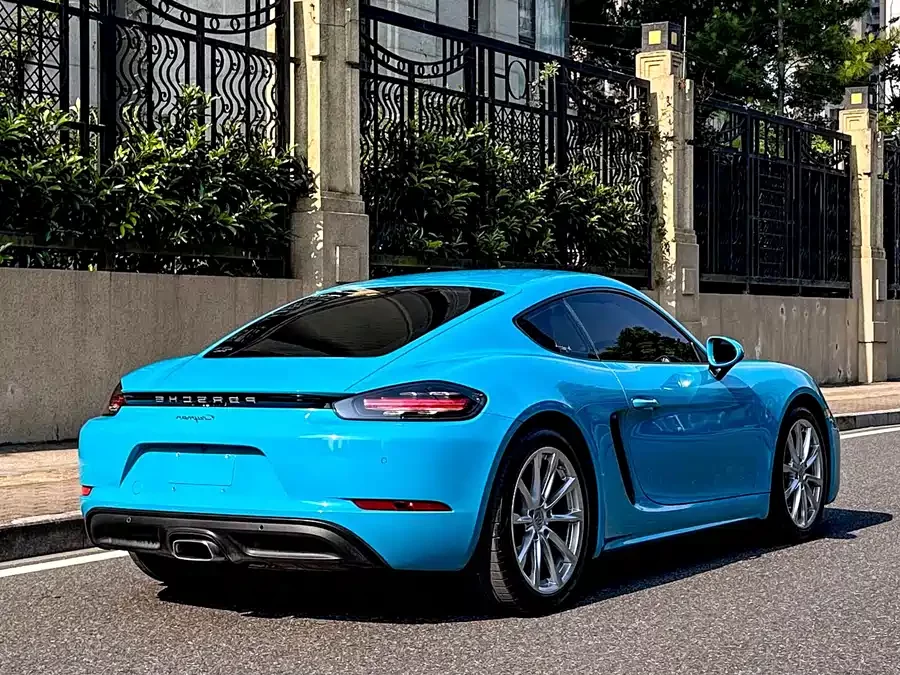 Porsche 718
