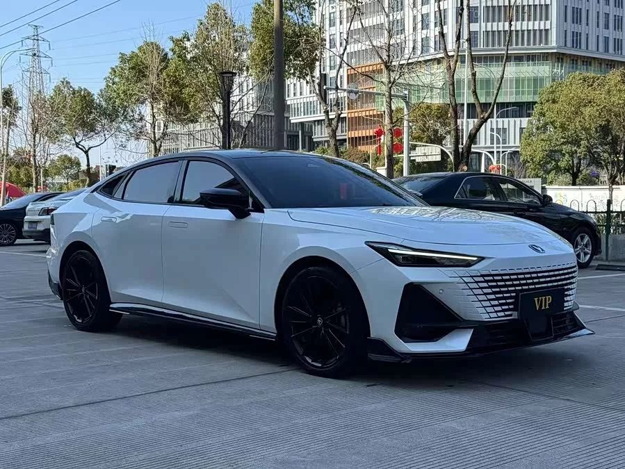 Changan UNI-V