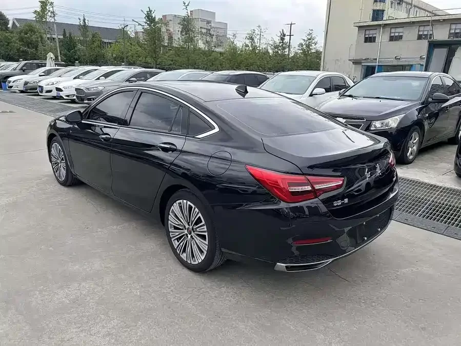 Hongqi H5