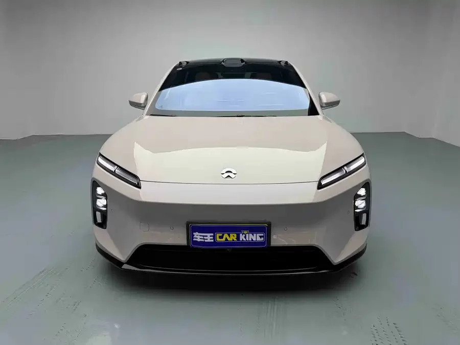 NIO ET5