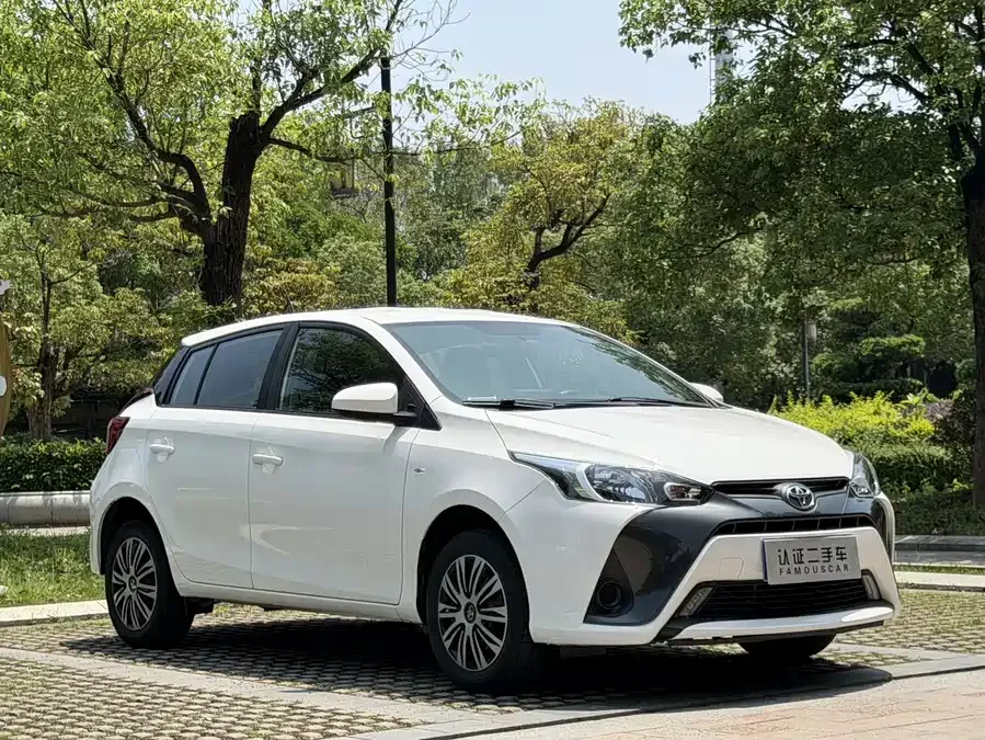 Toyota YARiS L