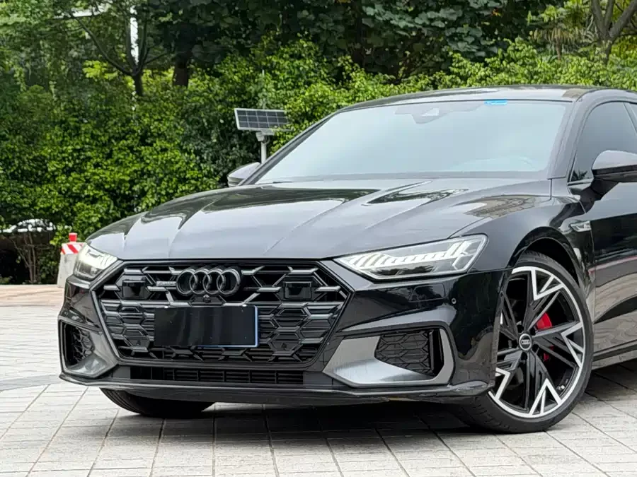 Audi A7L